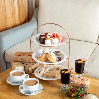 Wedding News: FISTRAL BEACH HOTEL AFTERNOON TEA GETS FESTIVE TWIST