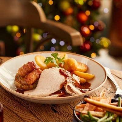 GIVE BACK WITH A CHRISTMAS TABLE AT BISTROT PIERRE IN PLYMOUTH