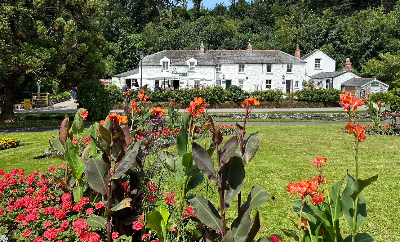 Hero Cottages in Trenance Gardens in Newquay